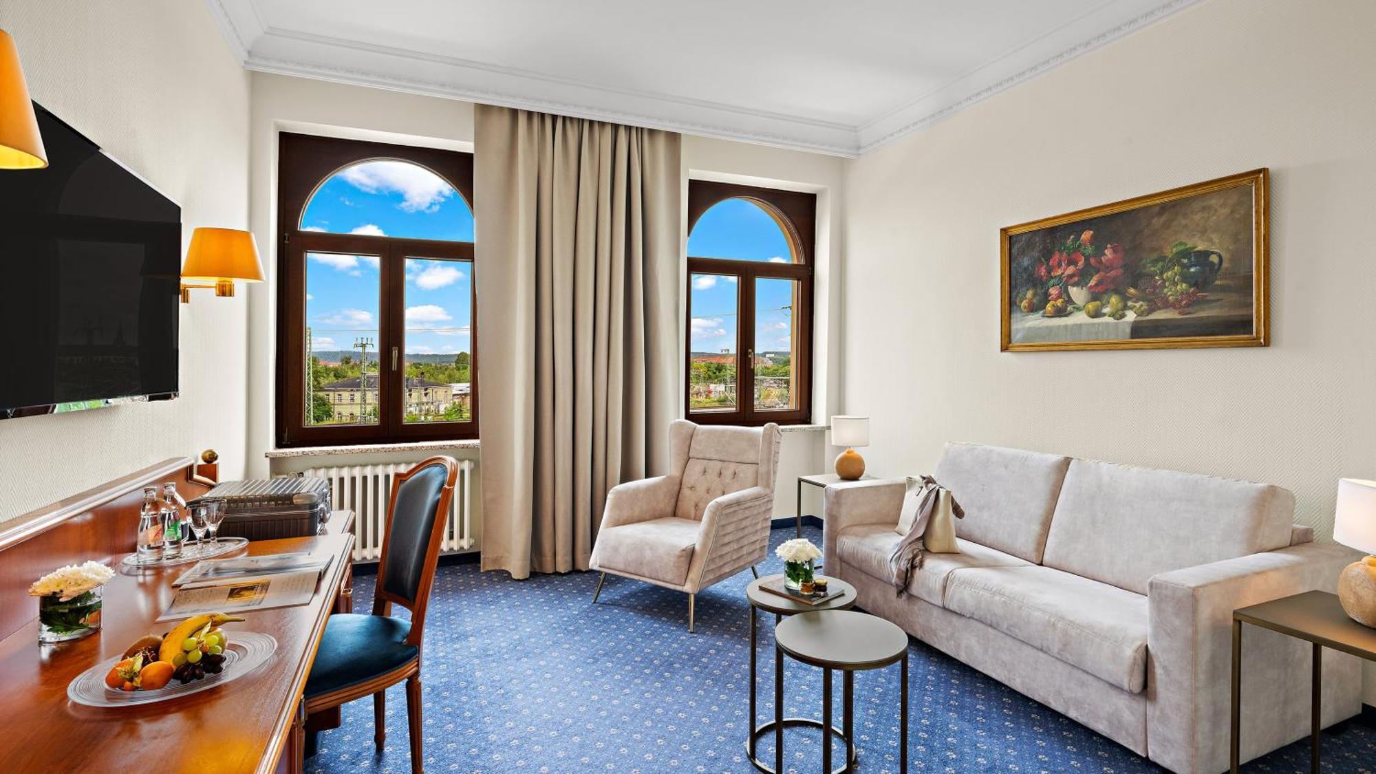 Hotel Bayerischer Hof Дрезден Екстериор снимка