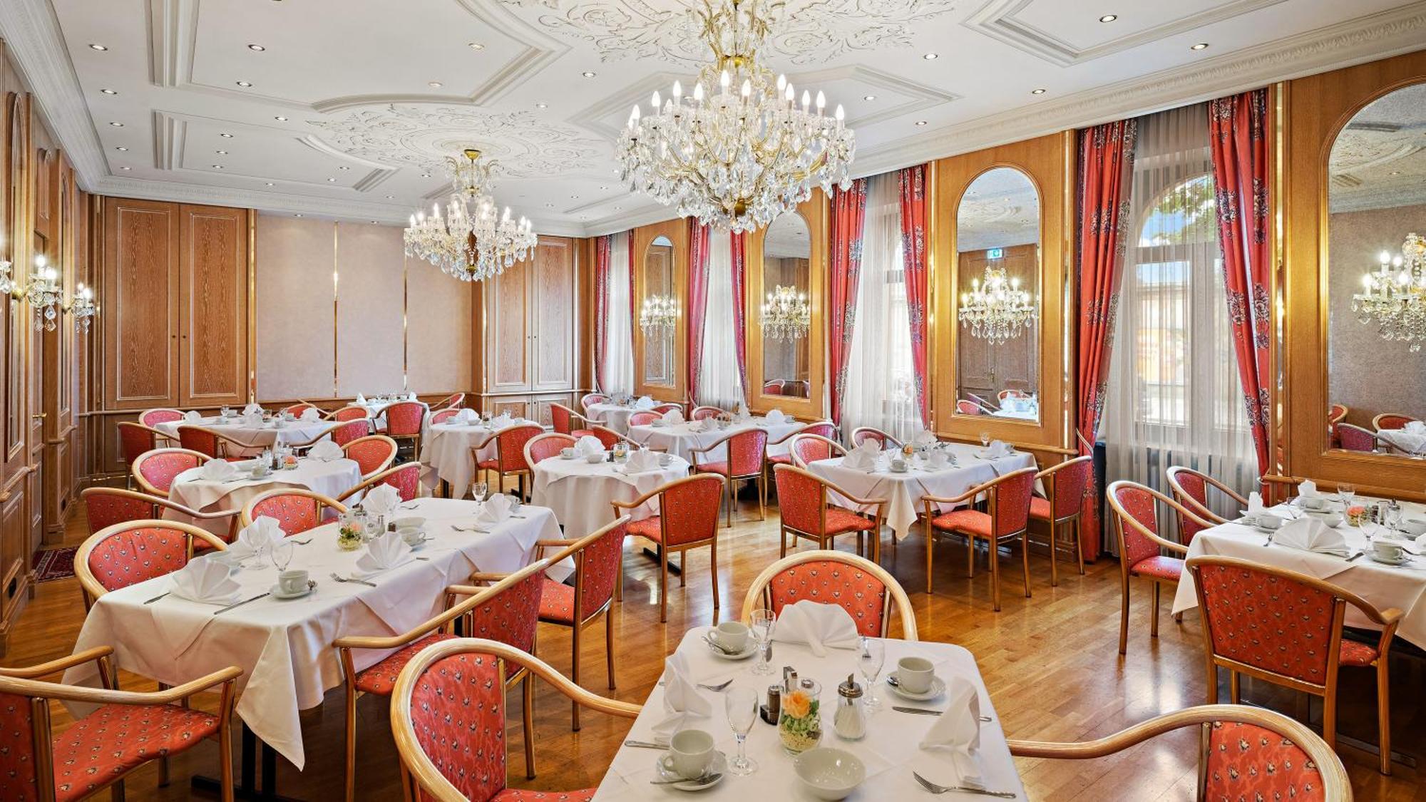 Hotel Bayerischer Hof Дрезден Екстериор снимка