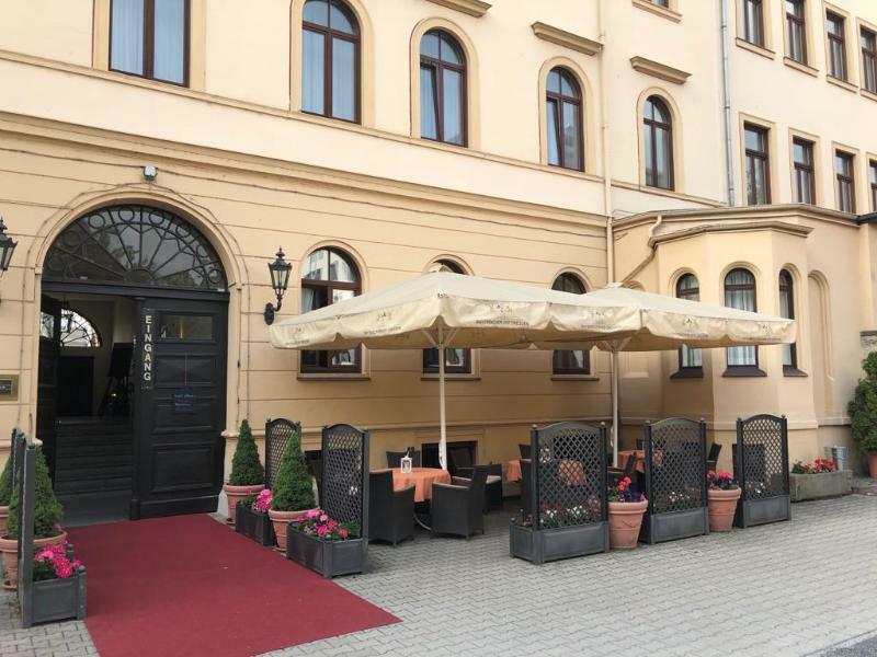 Hotel Bayerischer Hof Дрезден Екстериор снимка
